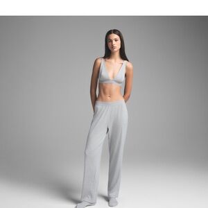 SKIMS Cotton Ribbed Pants

Light heather gray